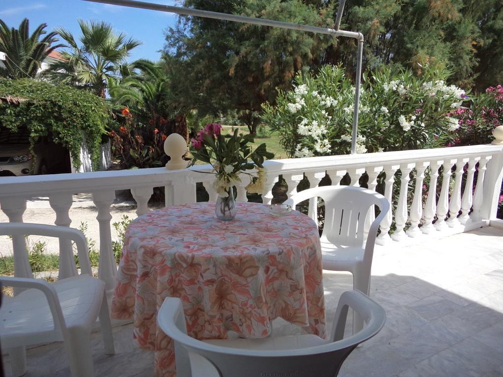 Renesis Studios Lithakia  Oda fotoğraf
