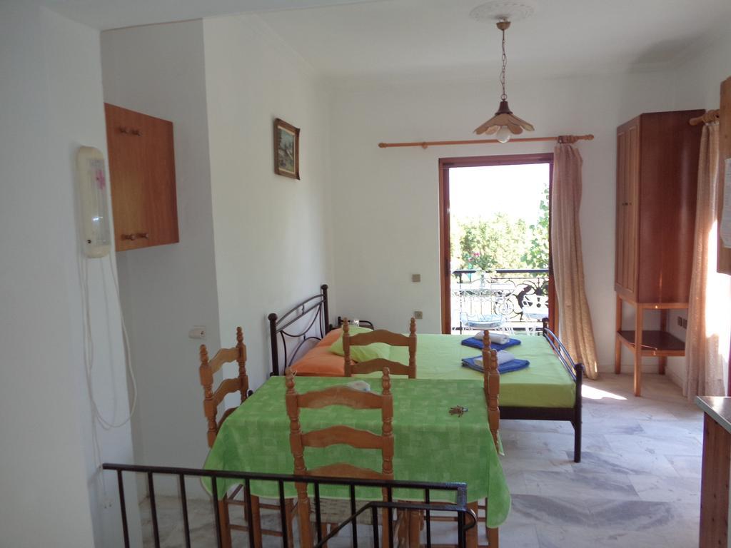 Renesis Studios Lithakia  Oda fotoğraf