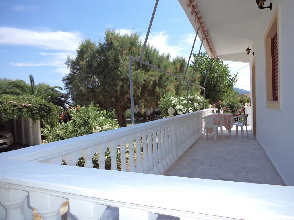 Renesis Studios Lithakia  Oda fotoğraf